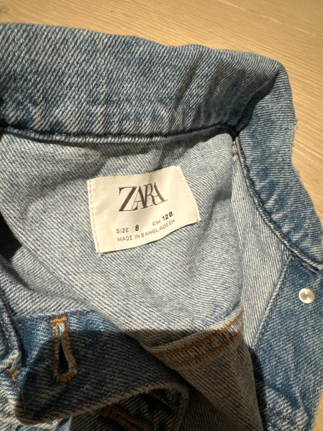 GIRLS JEANS JACKET SIZE 8 - Image 4