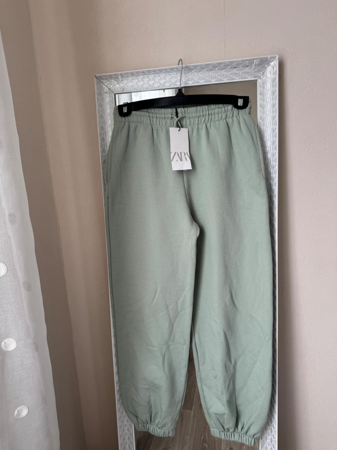 PANTALON DE JOGGING OVERSIZE NEUF - Image 2