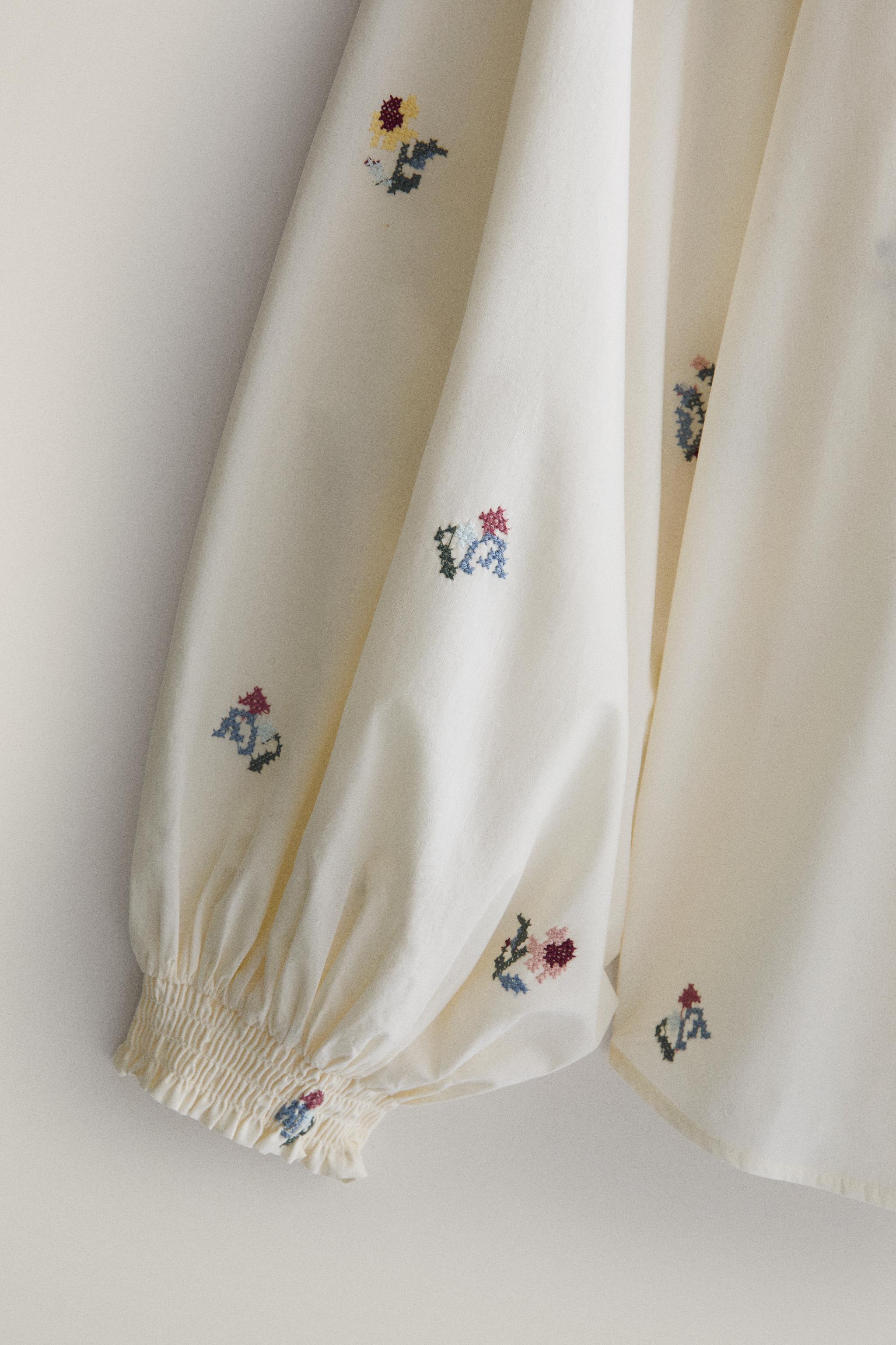 EMBROIDERED FLORAL PAJAMA SHIRT