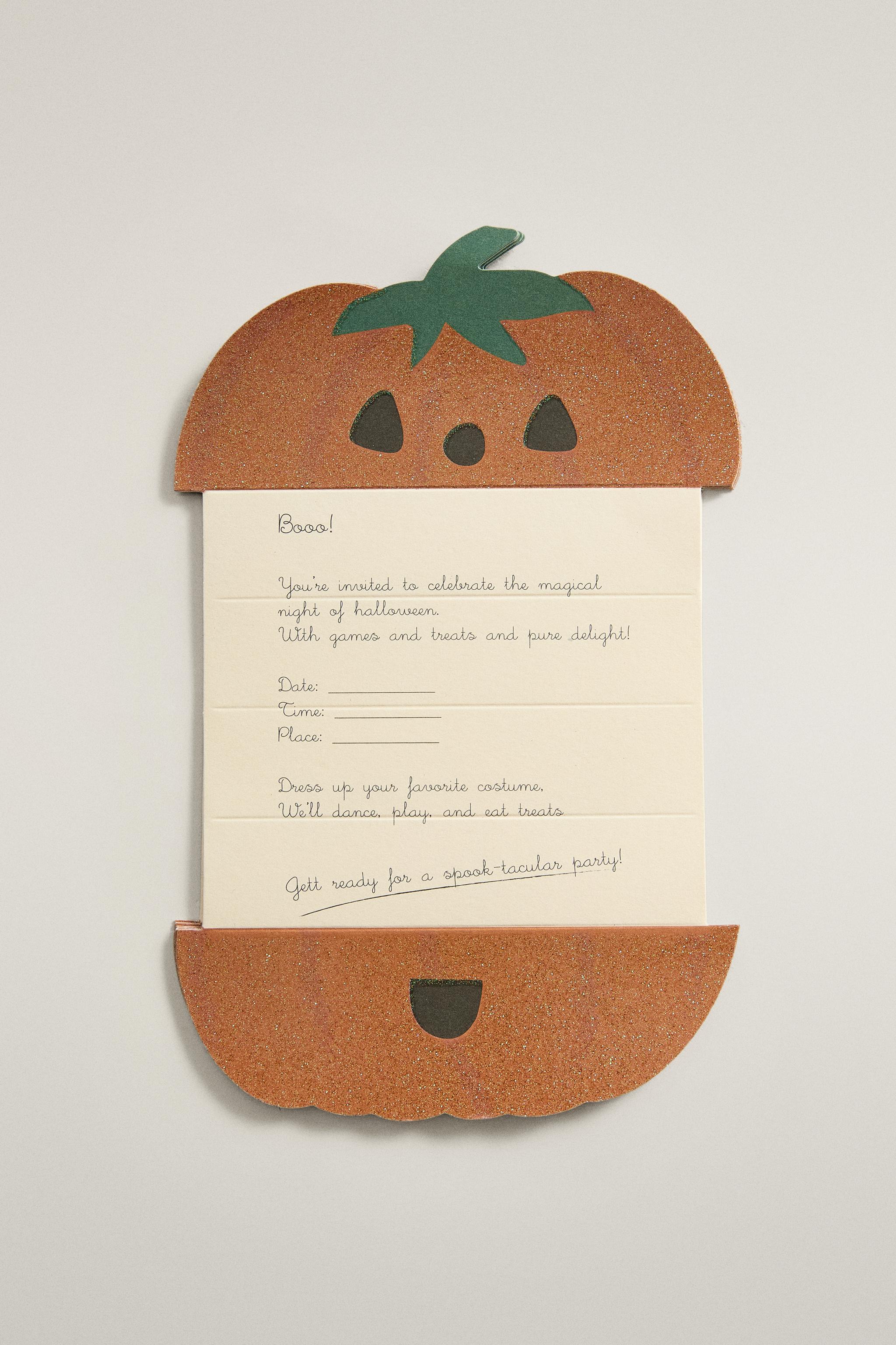 PACK OF KIDS HALLOWEEN PAPER INVITATIONS (PACK OF 6)