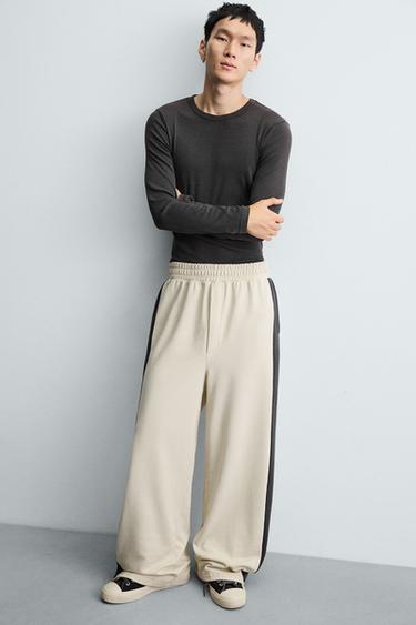 PANTALON DE JOGGING COUPE LARGE AVEC BANDES - Blanc ivoire de Zara - Image 5