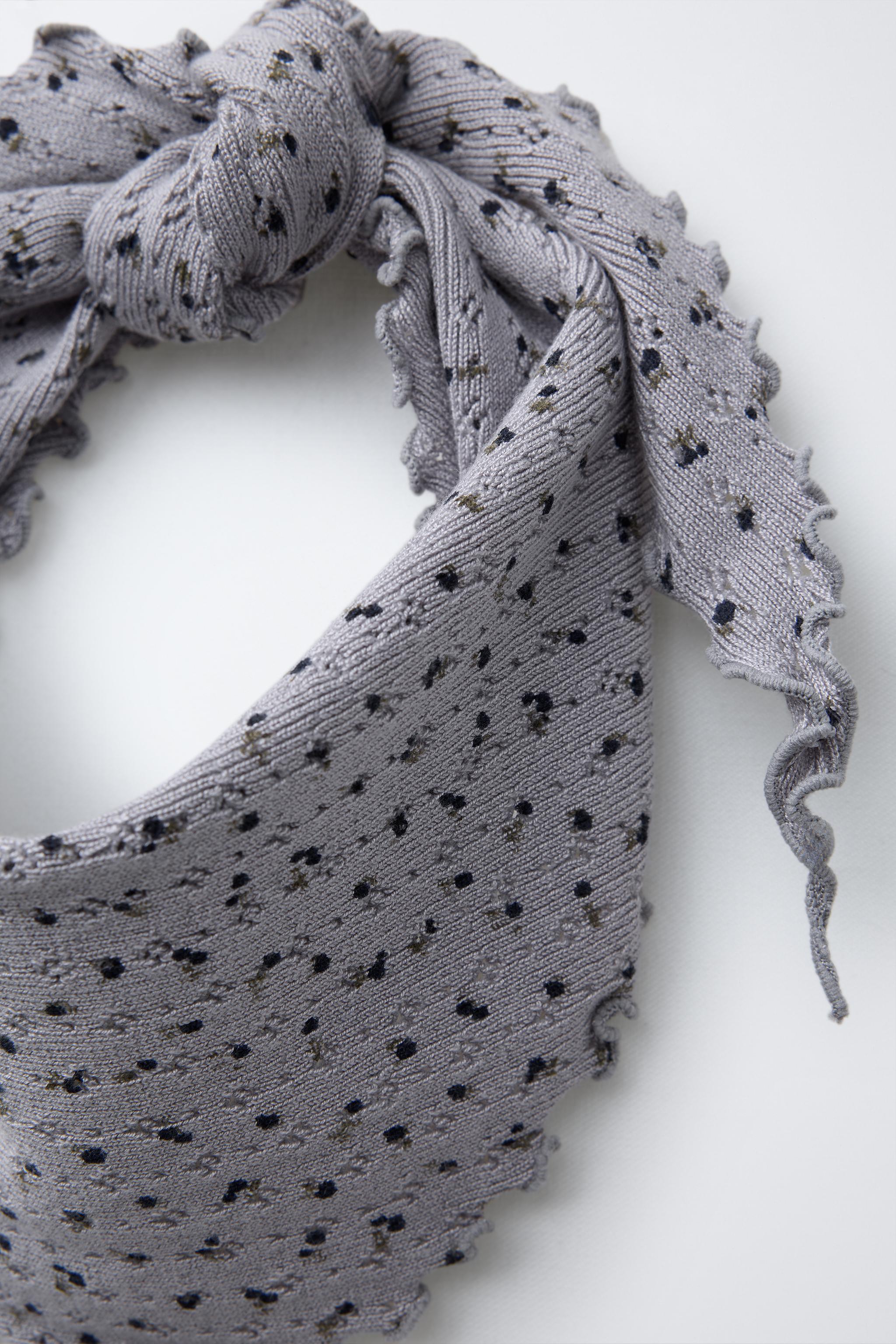 KNITTED JUMPER WITH FLORAL BANDANA - Dusty pink | ZARA