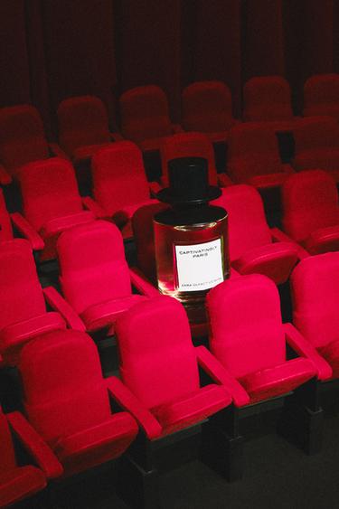 CAPTIVATINGLY PARIS EDP, 100 МЛ (3,4 FL.OZ). — Окрашенная кожа от Zara