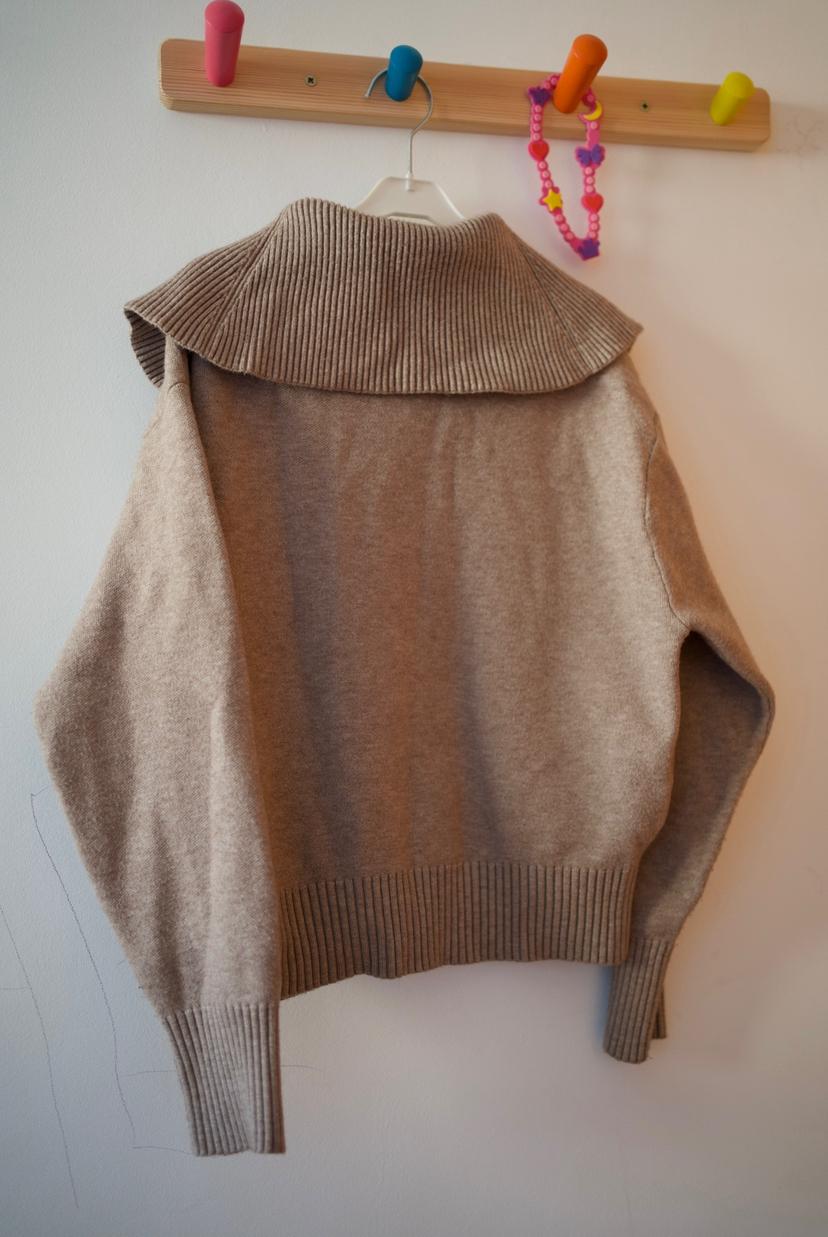 FULL NEEDLE KNIT CARDIGAN - Image 2