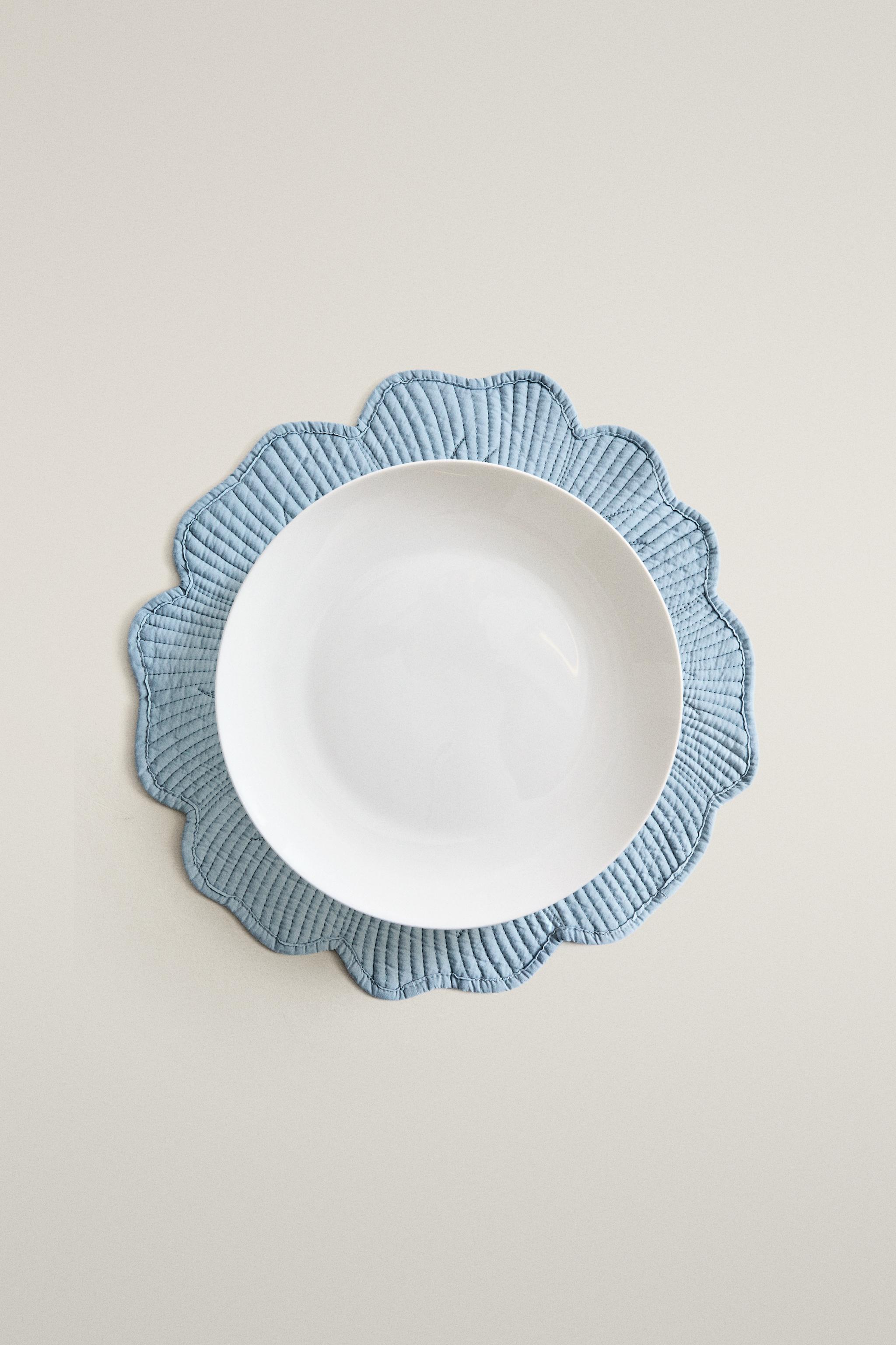 QUILTED FLORAL PLACEMAT