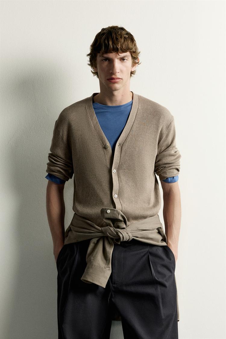 RIBBED RELAXED FIT CARDIGAN