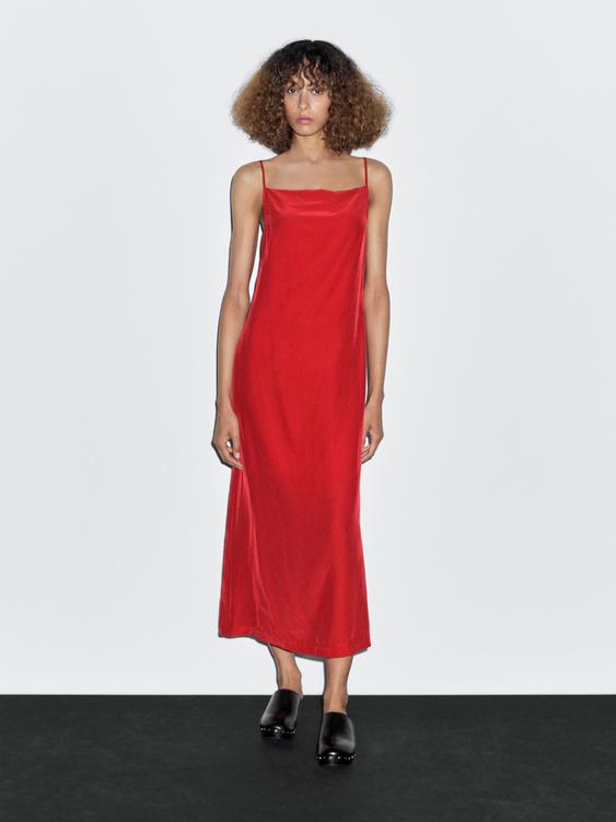 Midi dress with a straight neckline