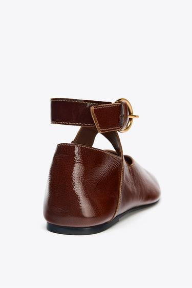 PATENT-EFFECT BALLET FLATS WITH BUCKLE - Brown by Zara - Image 3