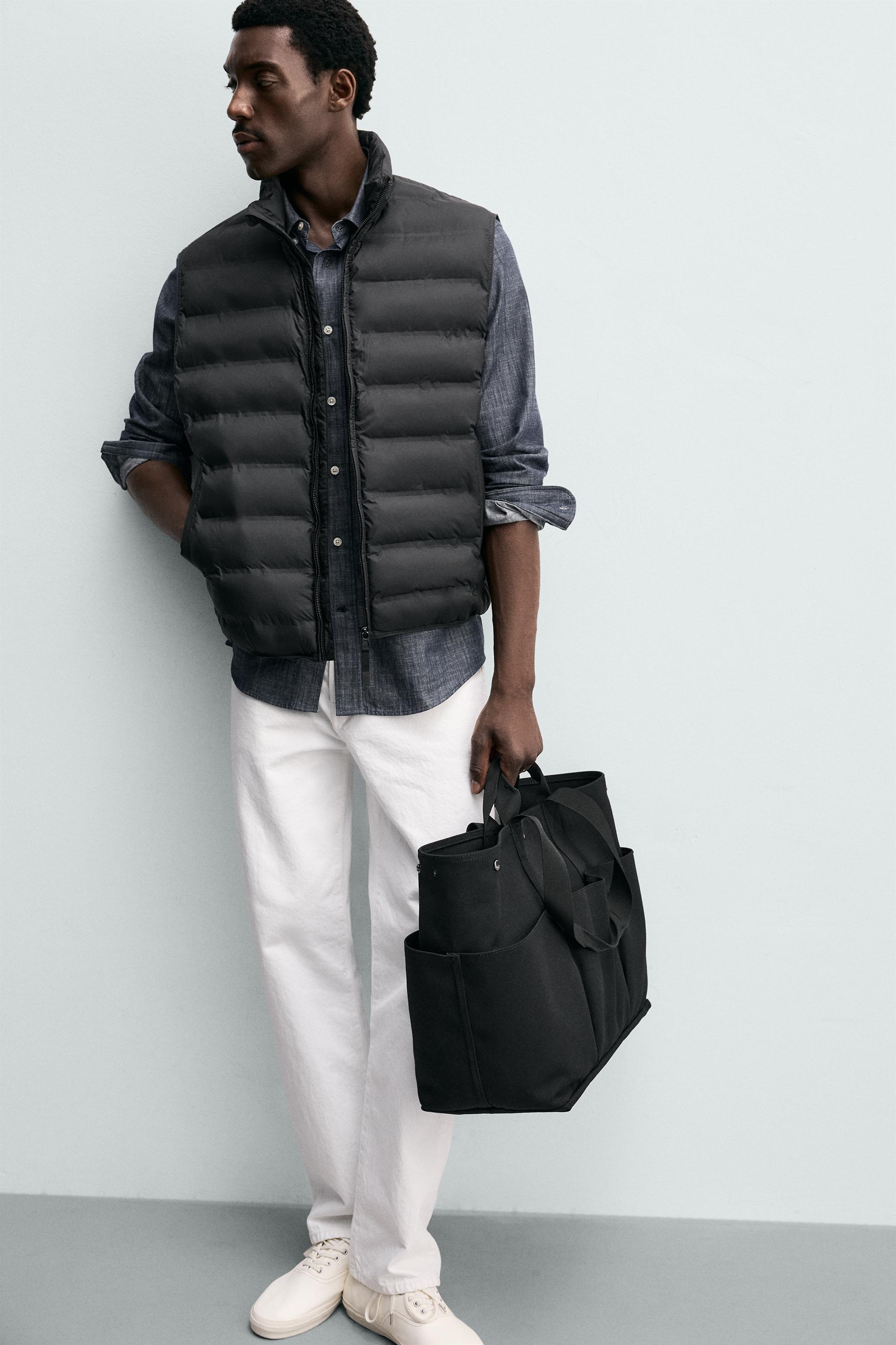 LIGHTWEIGHT WATER REPELLENT PUFFER VEST
