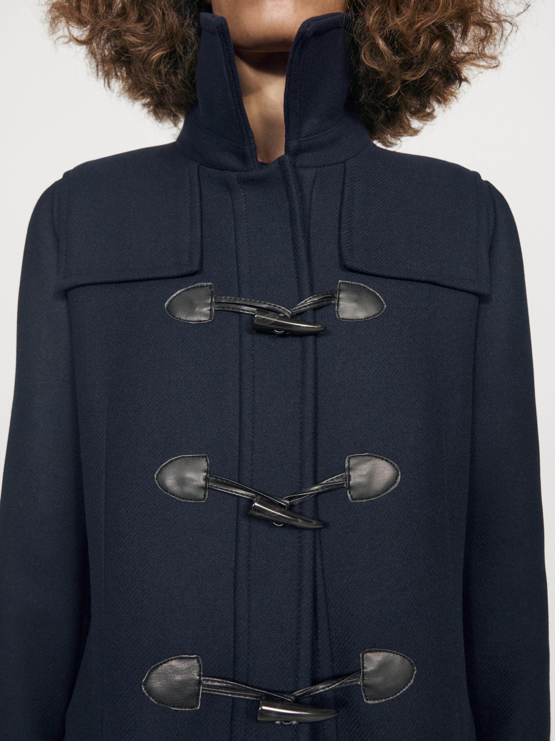 Long coat with toggles
