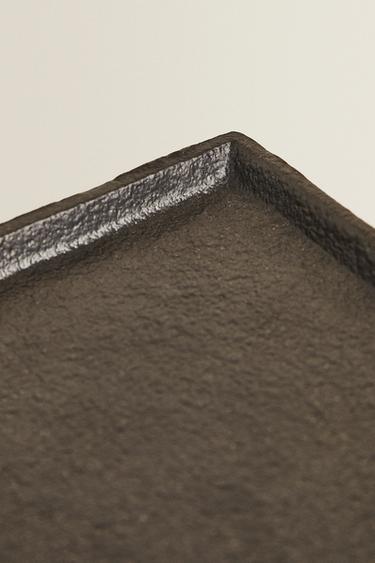 PLATEAU MÉTAL DÉCORATIF - Noir de Zara - Image 3