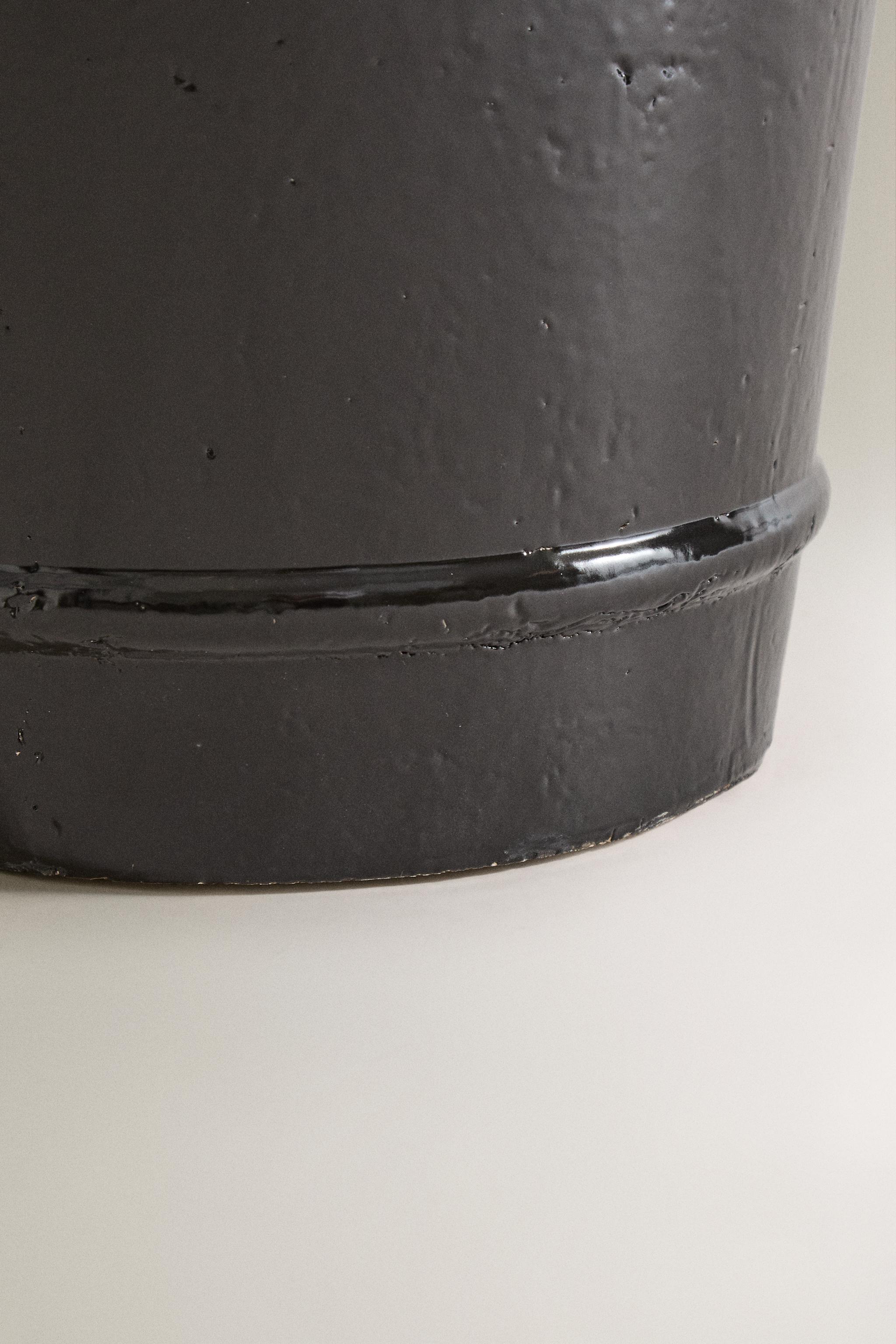 CERAMIC GARDEN POT