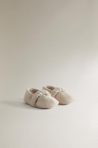 TEXTURED BALLET BOOTIES — Light beige 2