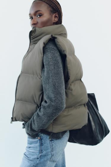 CHALECO ACOLCHADO WIND PROTECTION - Khaki de Zara
