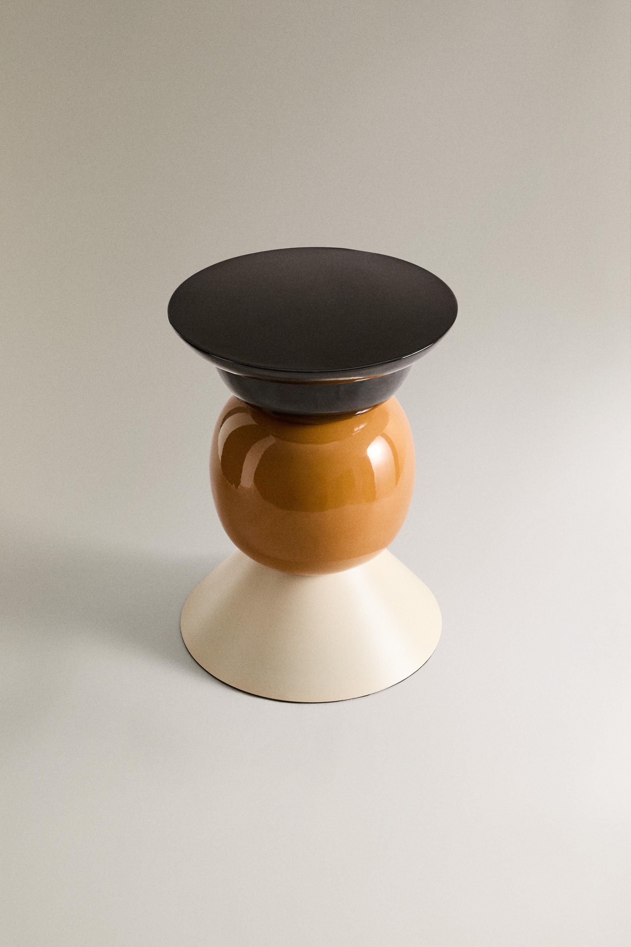 グロス＆マット サイドテーブル X COLLAGERIE - マスタード | ZARA