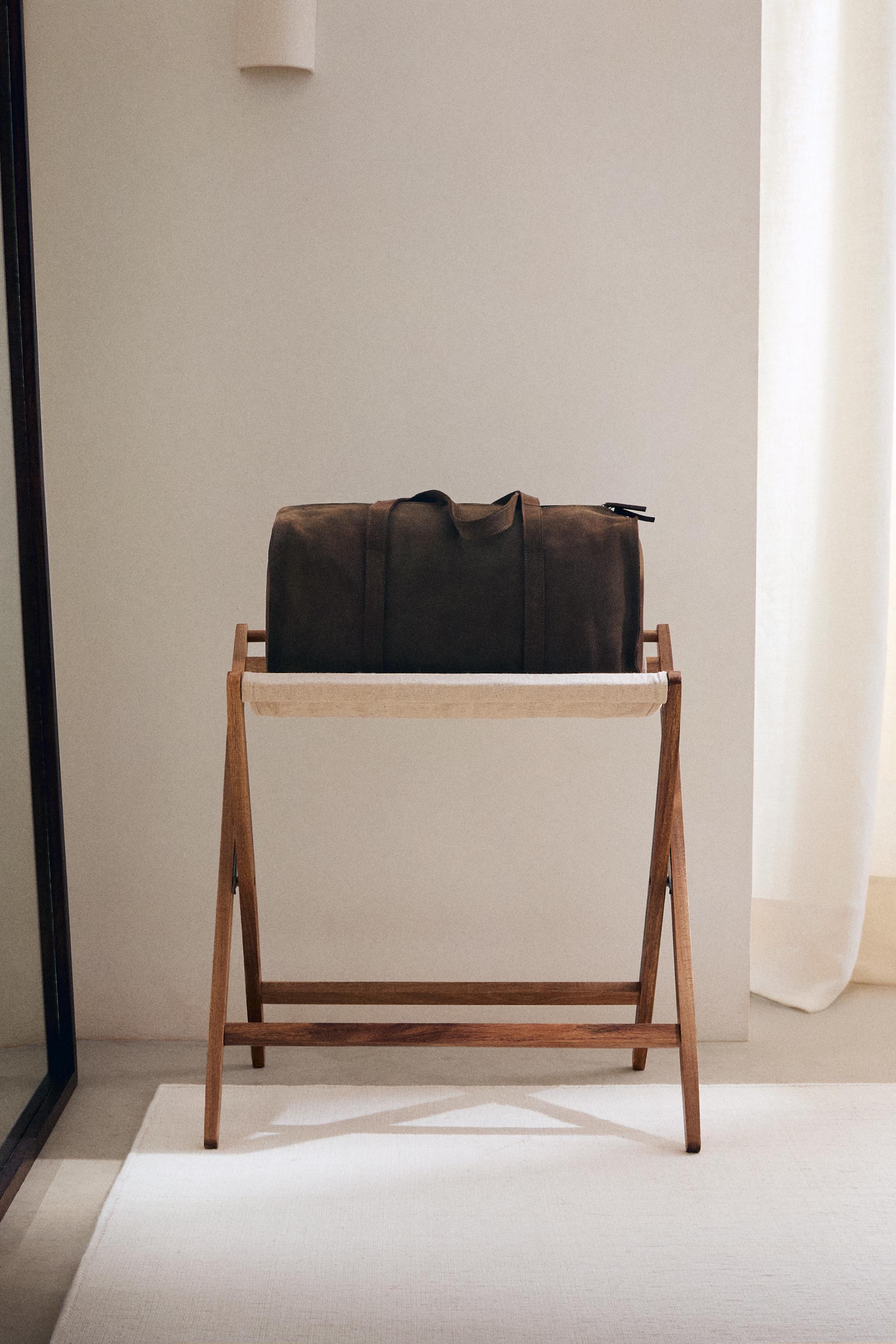 FOLDING LUGGAGE RACK - Light beige | ZARA United States