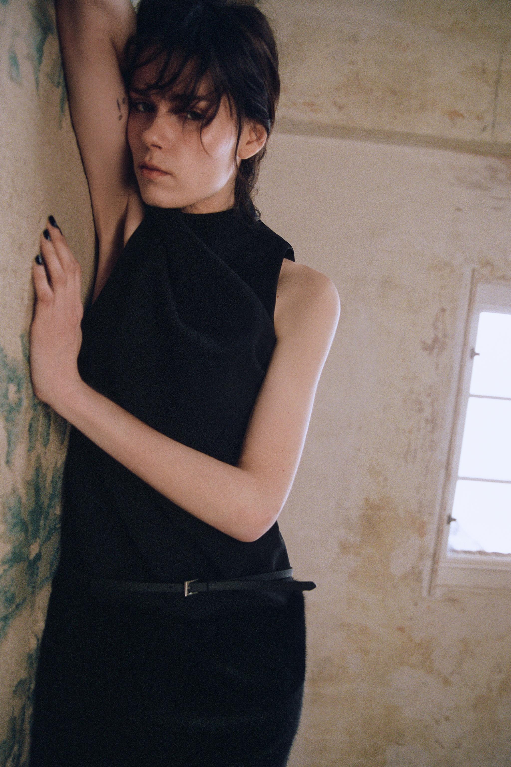 DRESS WITH FAUX FUR BELT - Black | ZARA United States DRESS WITH FAUX FUR BELT - Black | ZARA United States