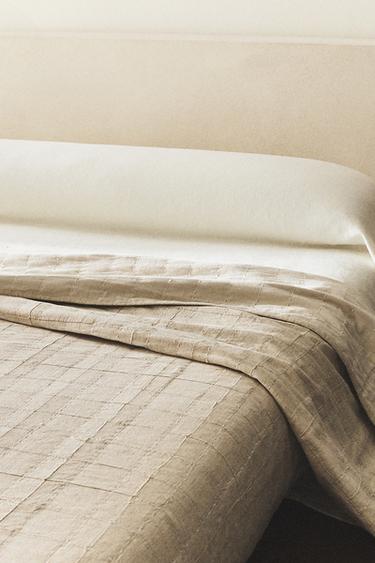 COUVRE-LIT PATCHWORK - Beige clair de Zara