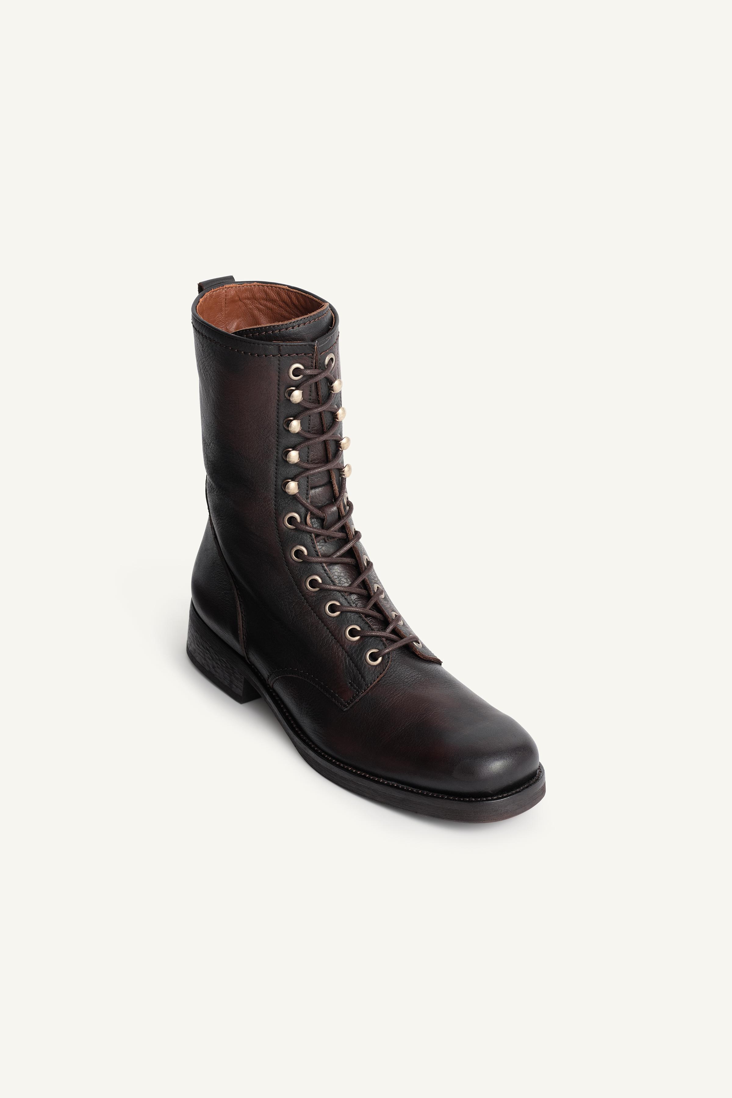 BOTTE EN CUIR À LACETS