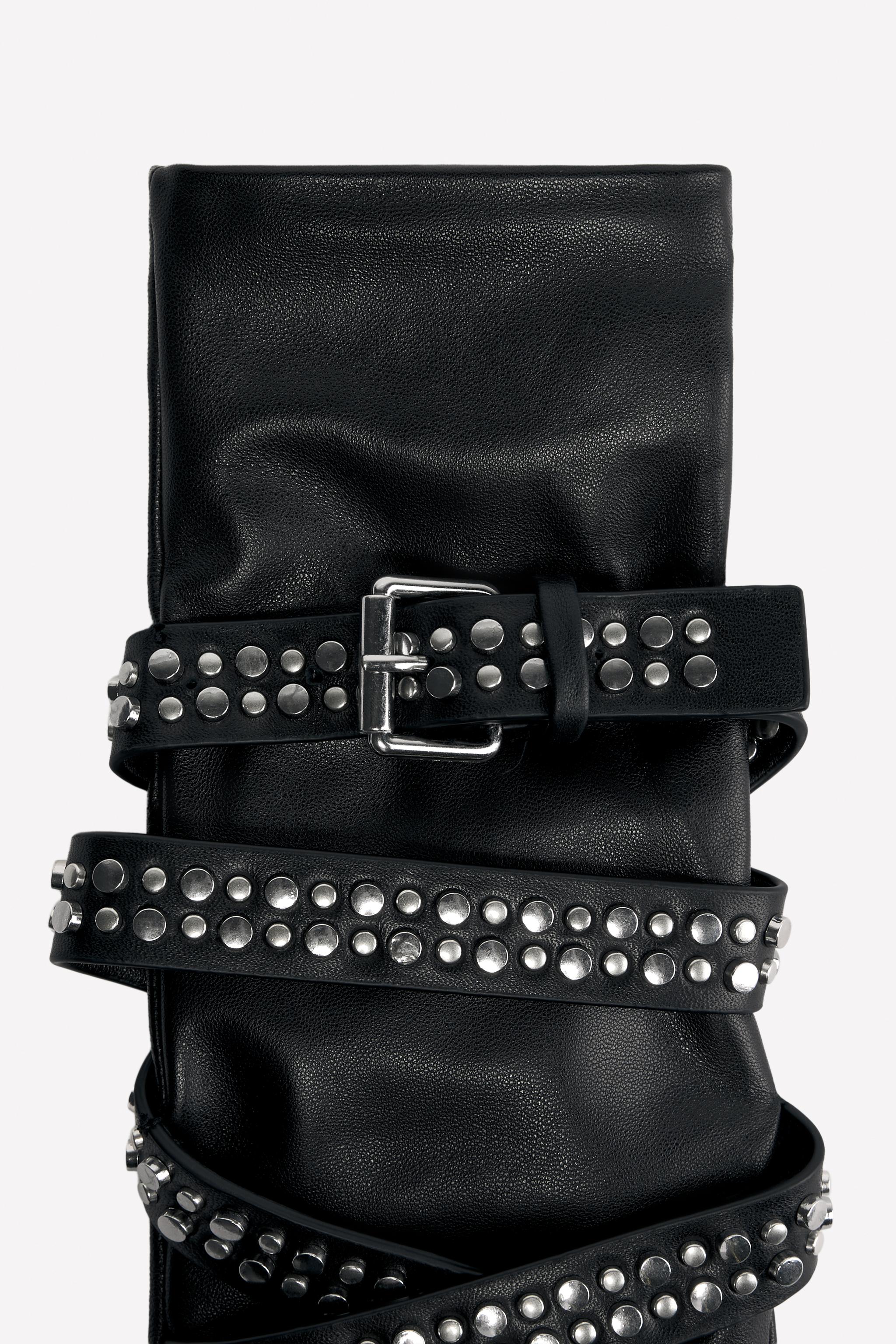 LEATHER MITTENS WITH BELT AND STUDS LUDOVIC DE SAINT SERNIN x ZARA