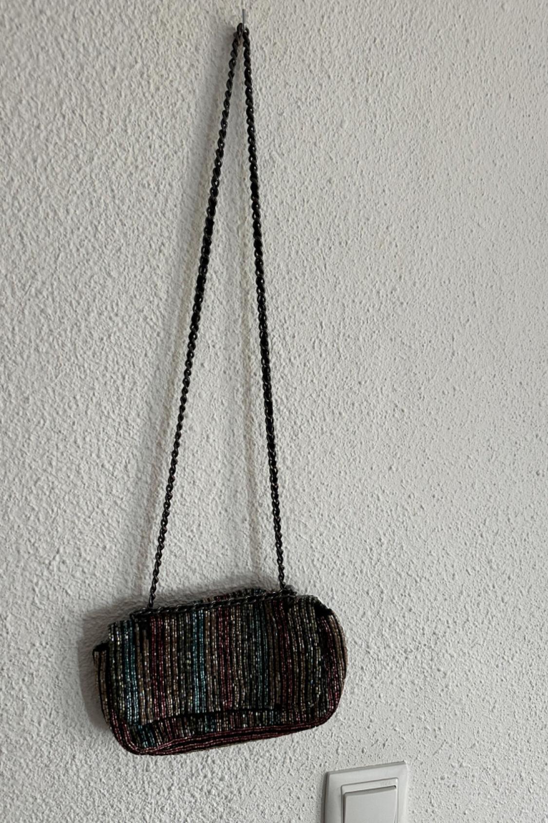 BOLSO DE HOMBRO CON CORREA ALARGABLE DE CUENTAS - Image 3