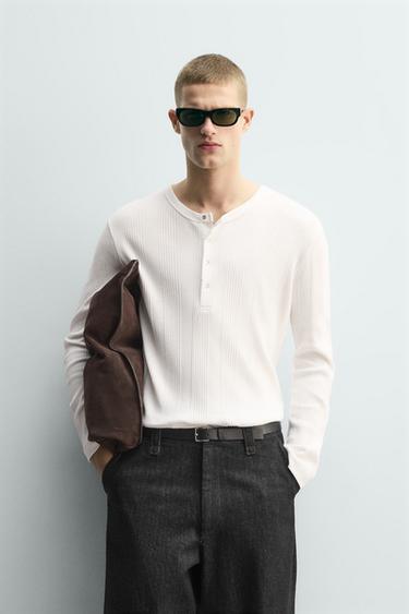 TEXTURED HENLEY COLLAR T-SHIRT - White by Zara