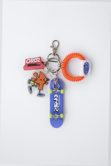 CHARM KEY RING - Black by Zara - Image 3