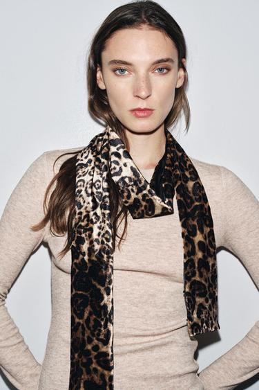 ANIMAL PRINT VELVET SCARF - Leopard by Zara