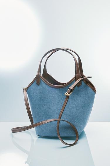 حقيبة SHOPPER نسيجية DENIM بلون متباين - أزرق دنيم الخاص بـ Zara