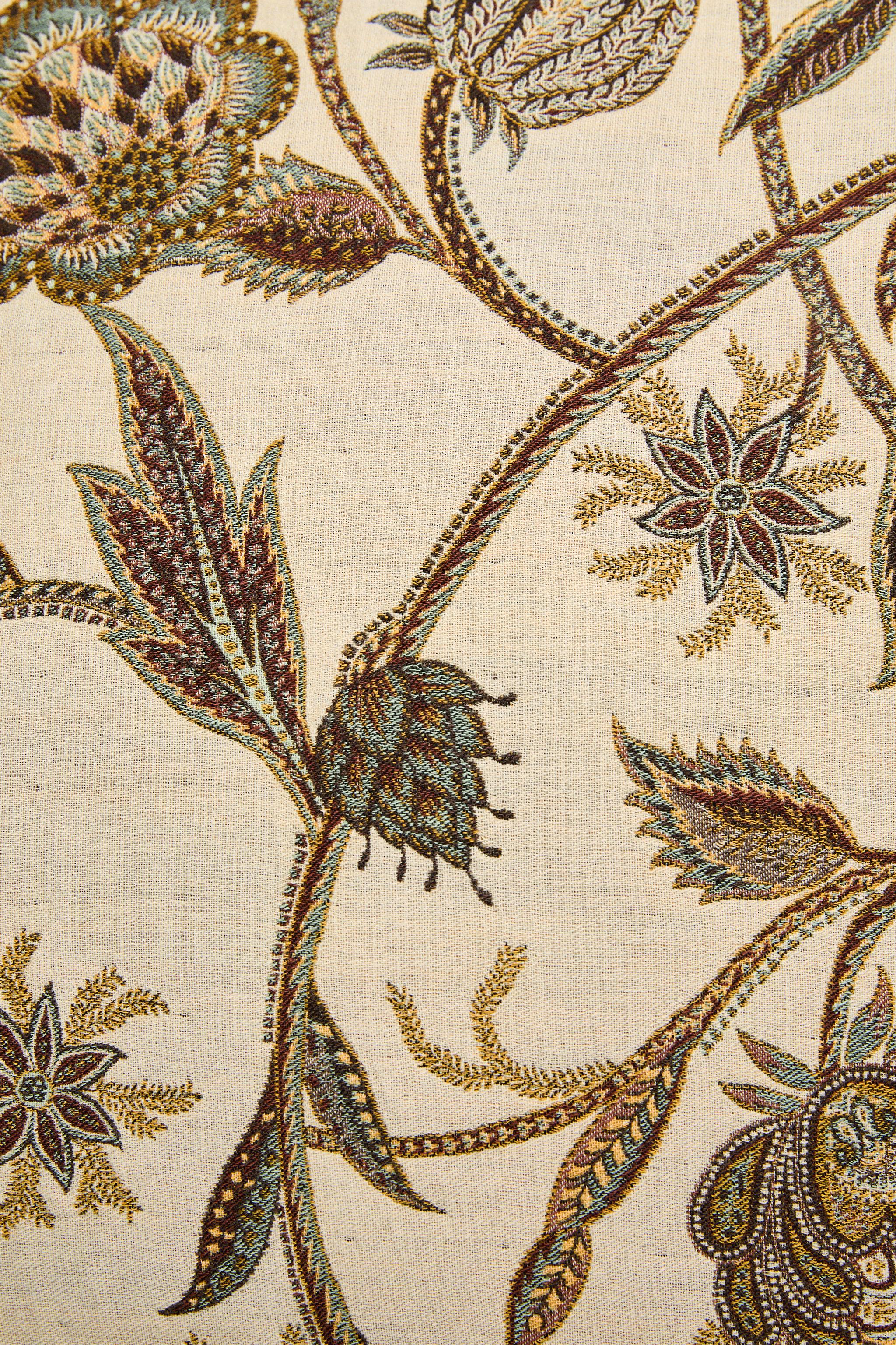 JACQUARD THROW PILLOW COVER