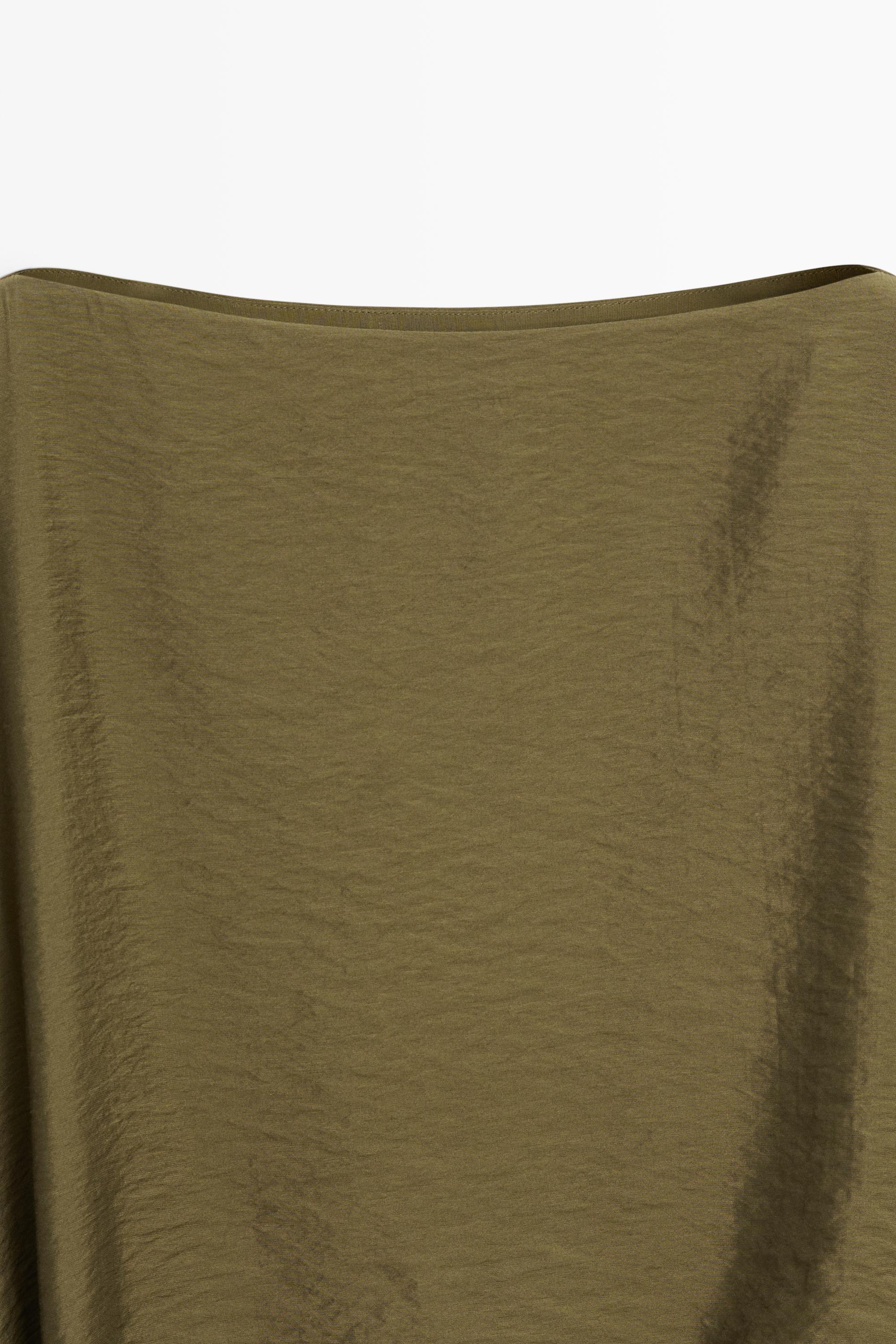 Top fluide style cape total look