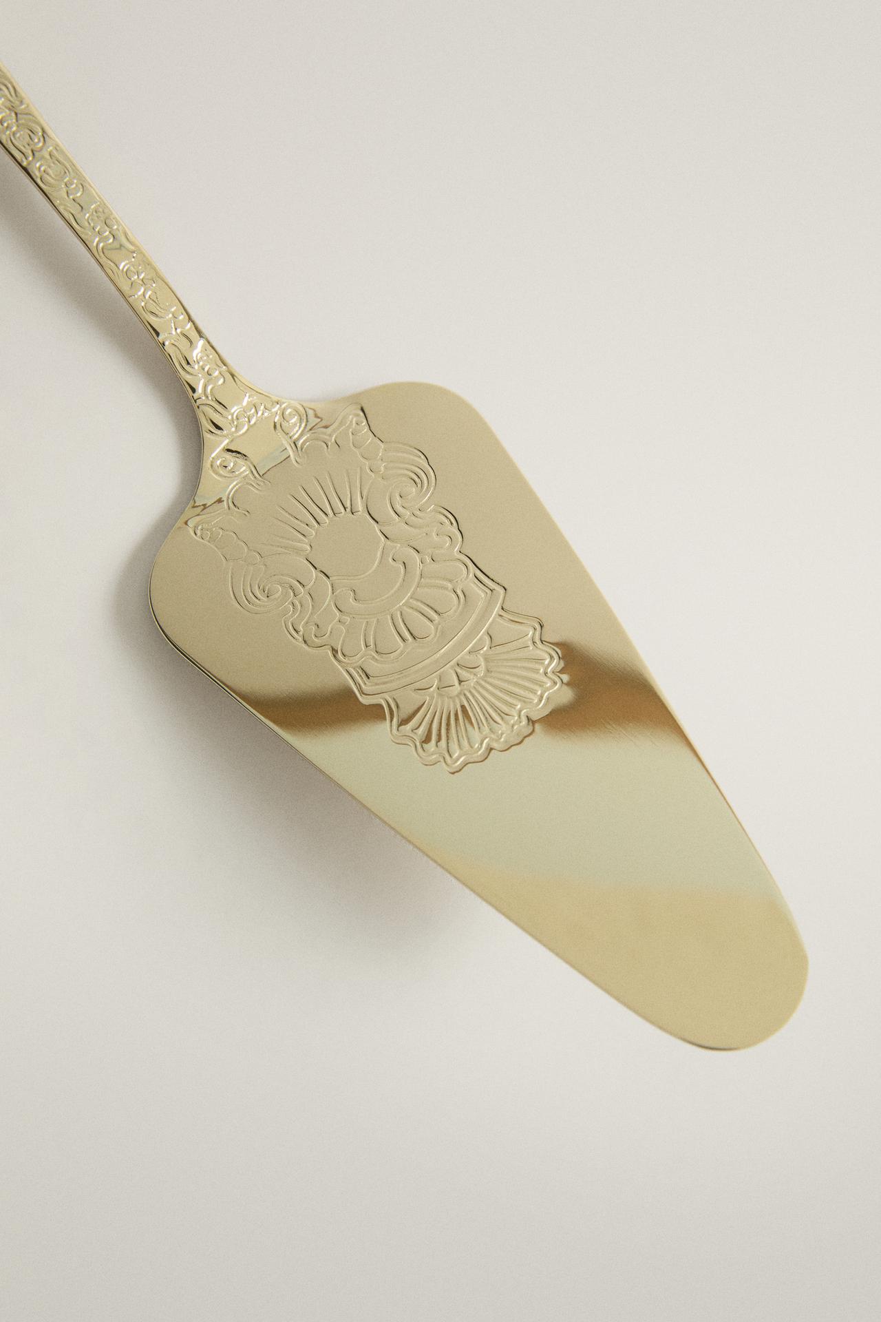 ENGRAVED STEEL CAKE SERVER — Soft gold
