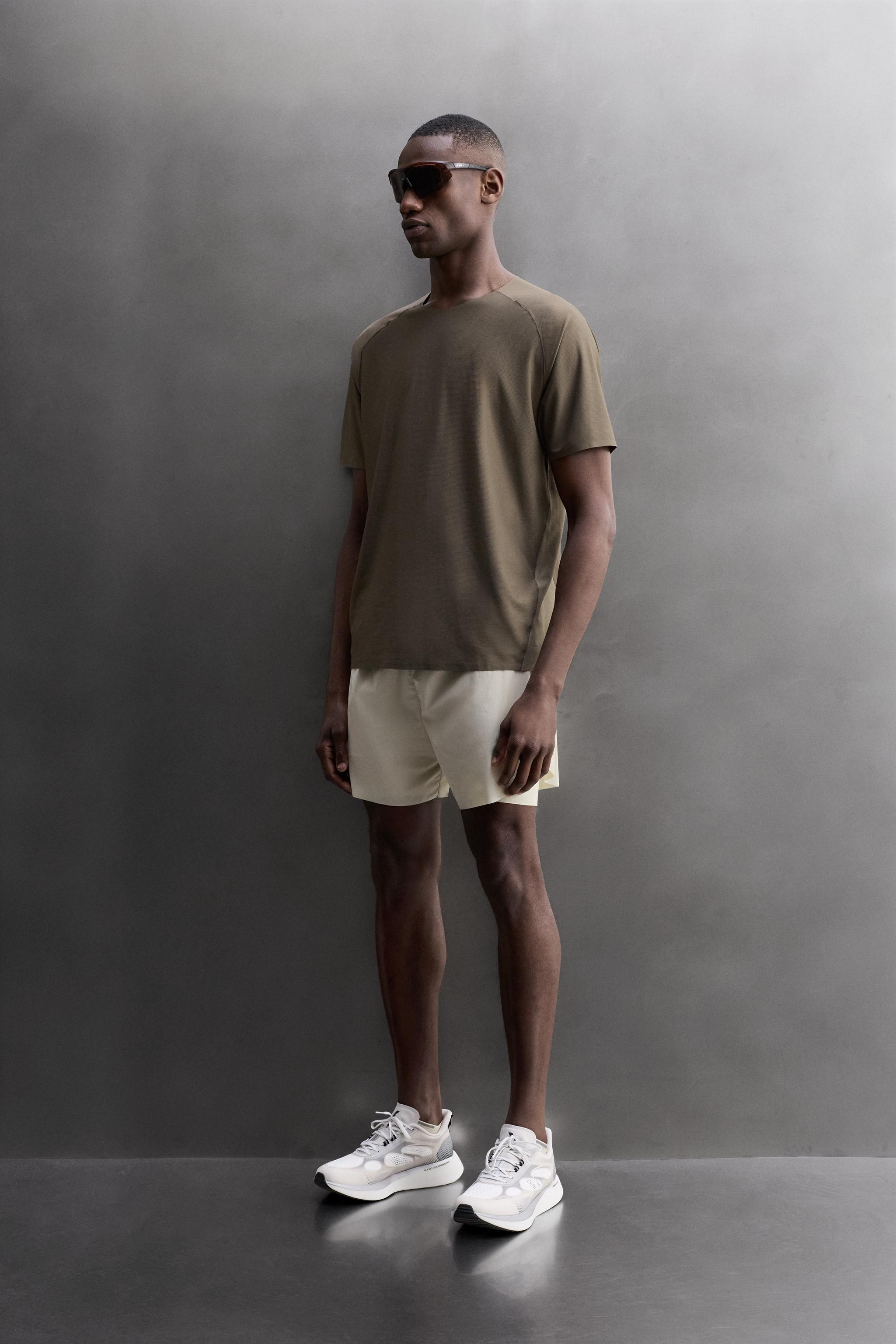 Мужские футболки Zara COLORBLOCK TEXTURED TECHNICAL T-SHIRT