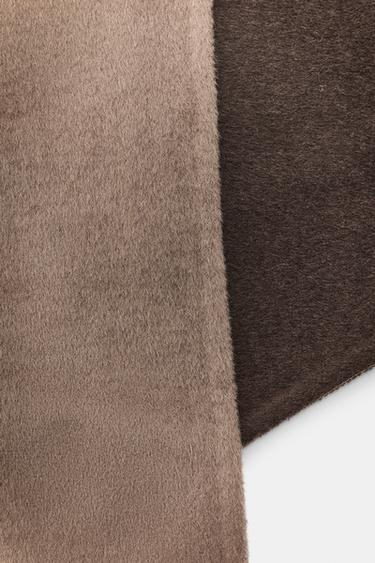REVERSIBLE TRIANGULAR WOOL BANDANA - Mid-camel by Zara - Image 1