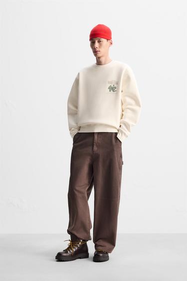 SWEATSHIRT WITH CONTRAST EMBROIDERY - Oyster-white by Zara