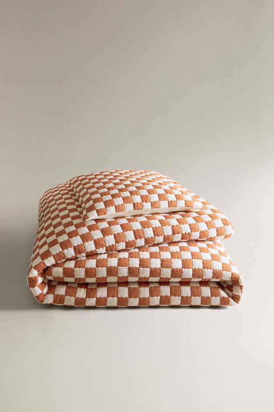 CHECK COTTON QUILTED BEDSPREAD - 772 by Zara - Image 0