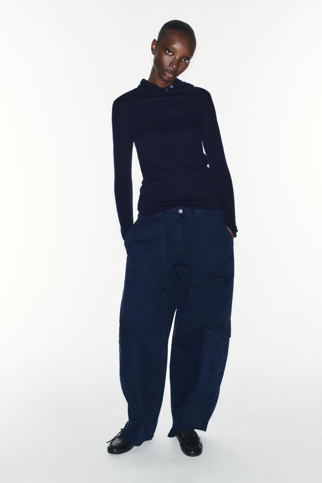 100% EXTRA-SOFT WOOL HOODED JUMPER