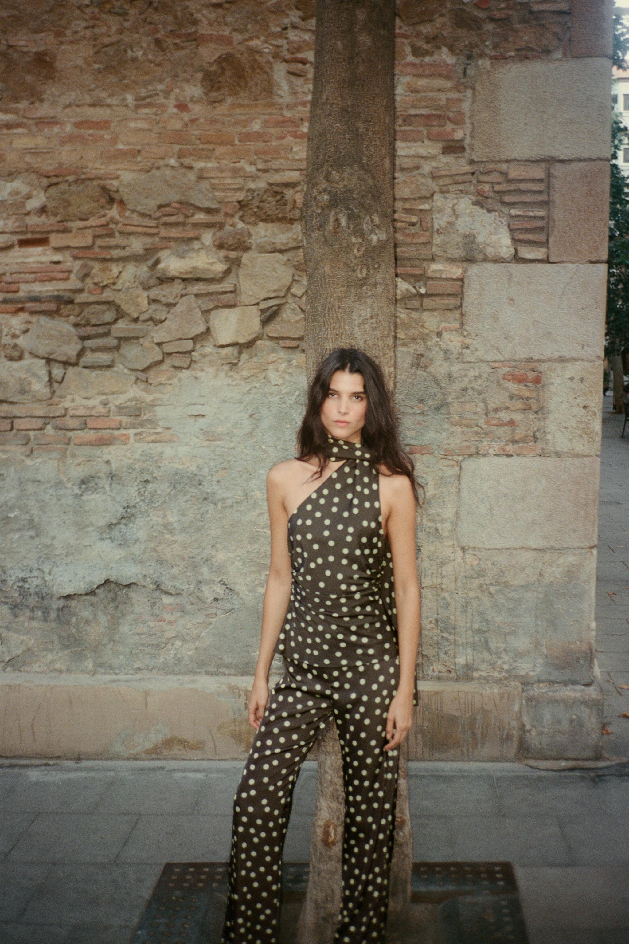 サテン地ホルターネックトップス - グリーン | ZARA Japan / 日本