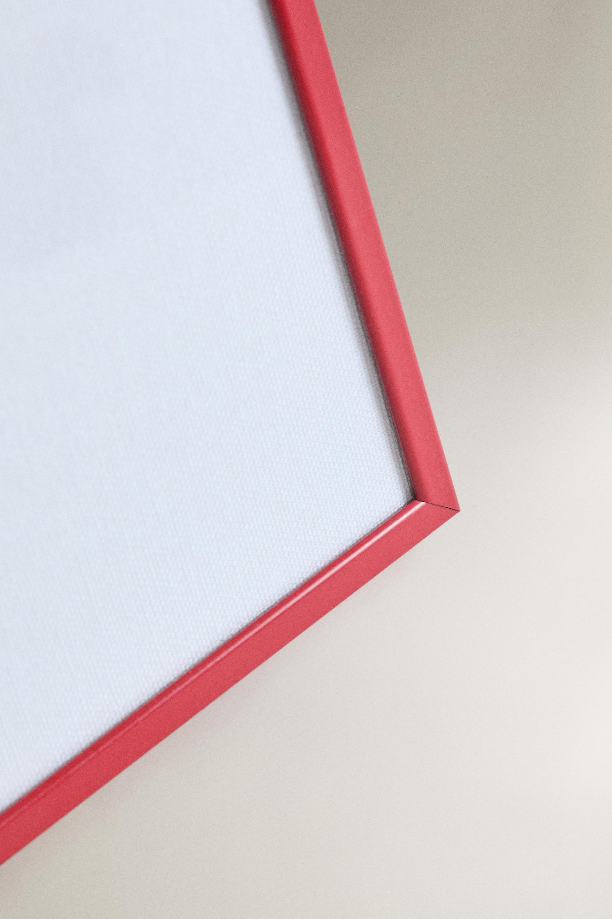 THIN METAL PICTURE FRAME