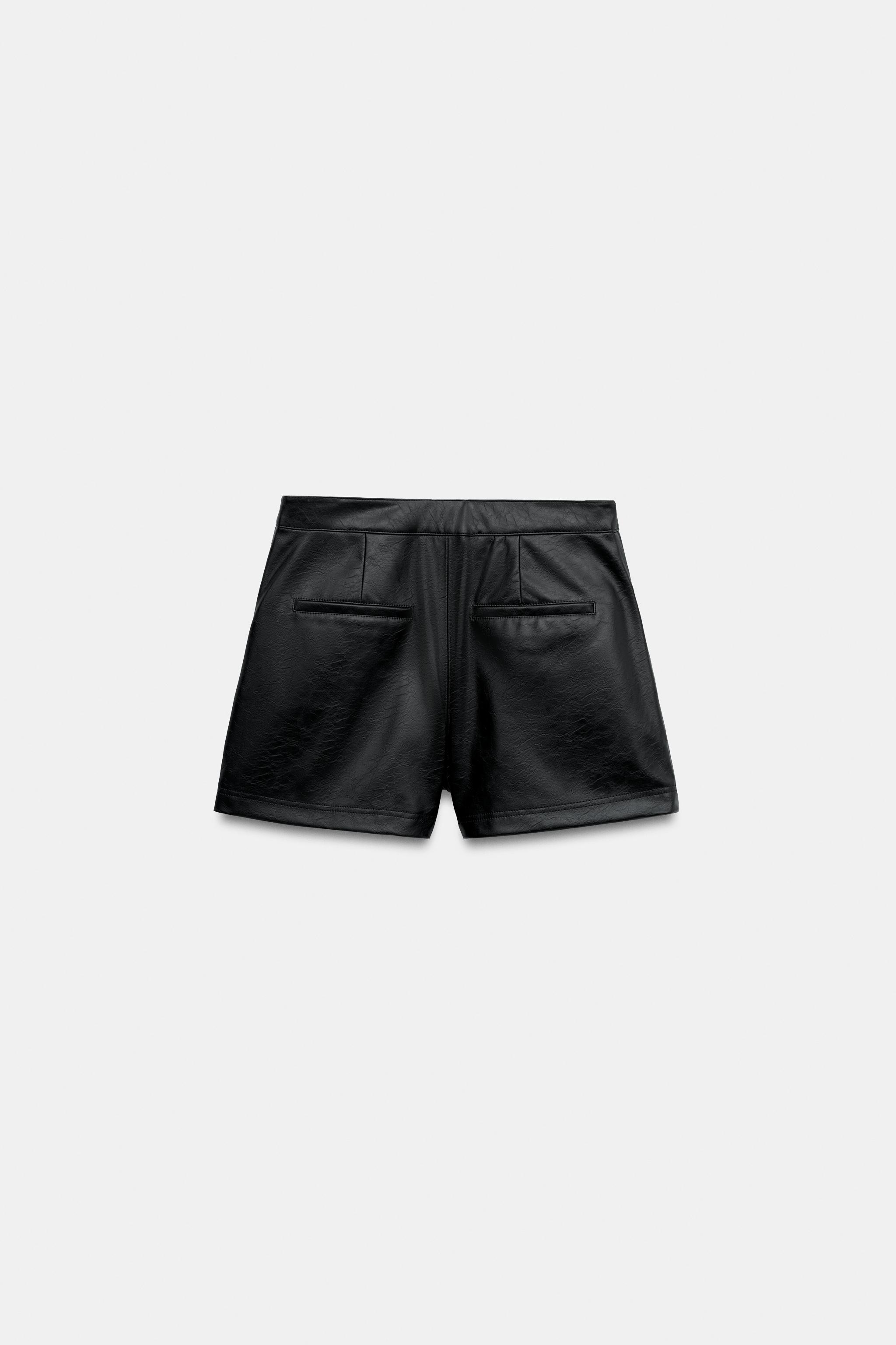 SHORT TAILLE HAUTE MATIÈRE SYNTHÉTIQUE