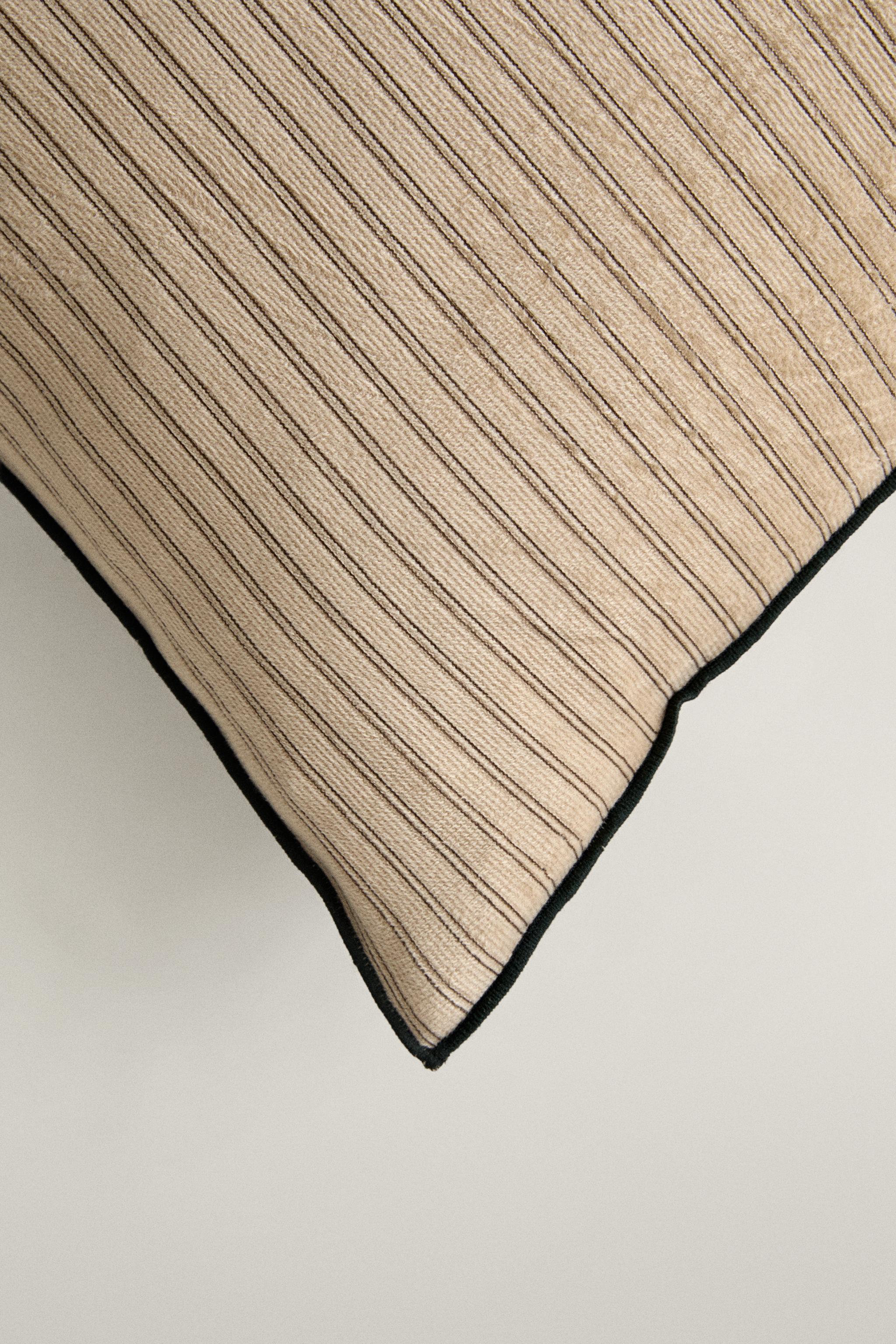 STRIPED VELVET THROW PILLOW COVER — Sand