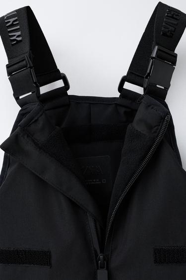 SALOPETTE LONGUE RÉSISTANTE À L'EAU ET AU VENT AVEC POCHES - Noir de Zara - Image 2