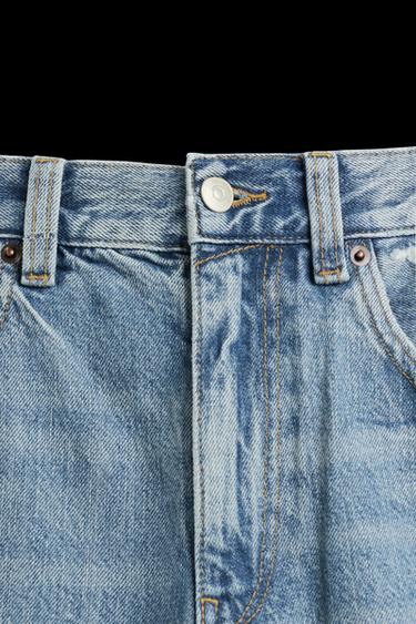 Zara RIPPED BAGGY FIT DENIM SHORTS - Mid-blue
