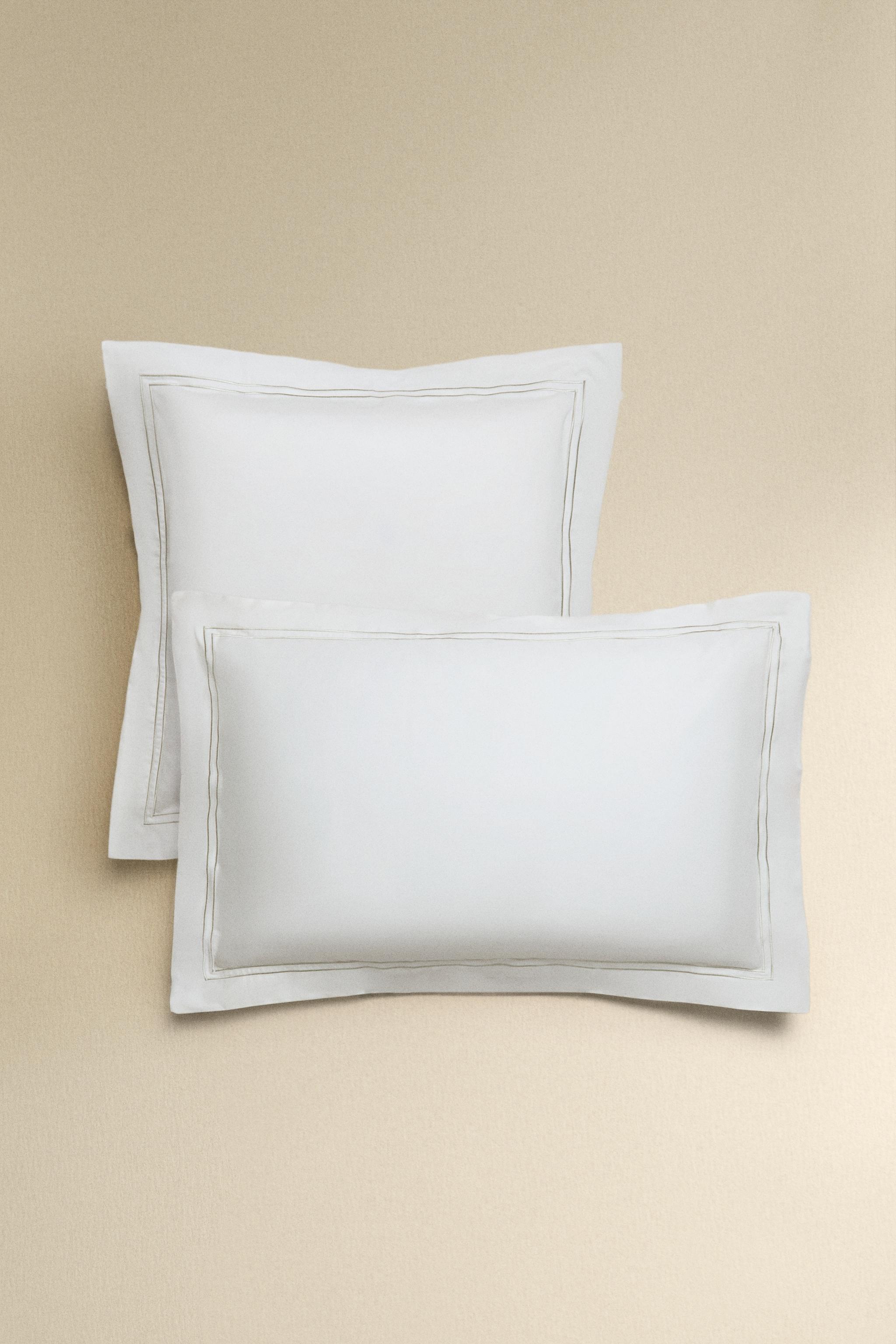 PILLOWCASE WITH TWO EMBROIDERED DETAILS — Light green