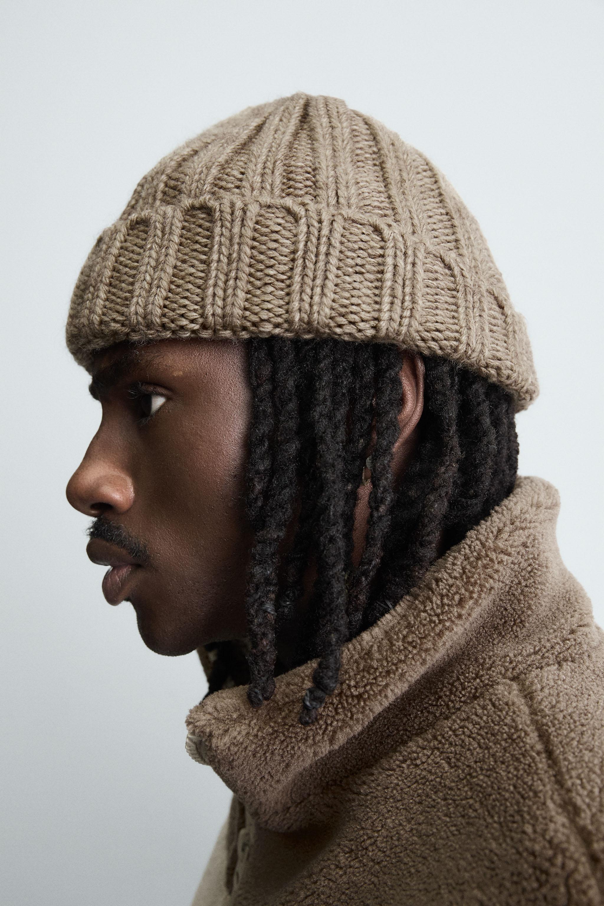 RIBBED BEANIE