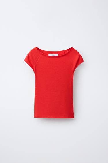 CAMISETA LISA CON MODAL - Rojo de Zara