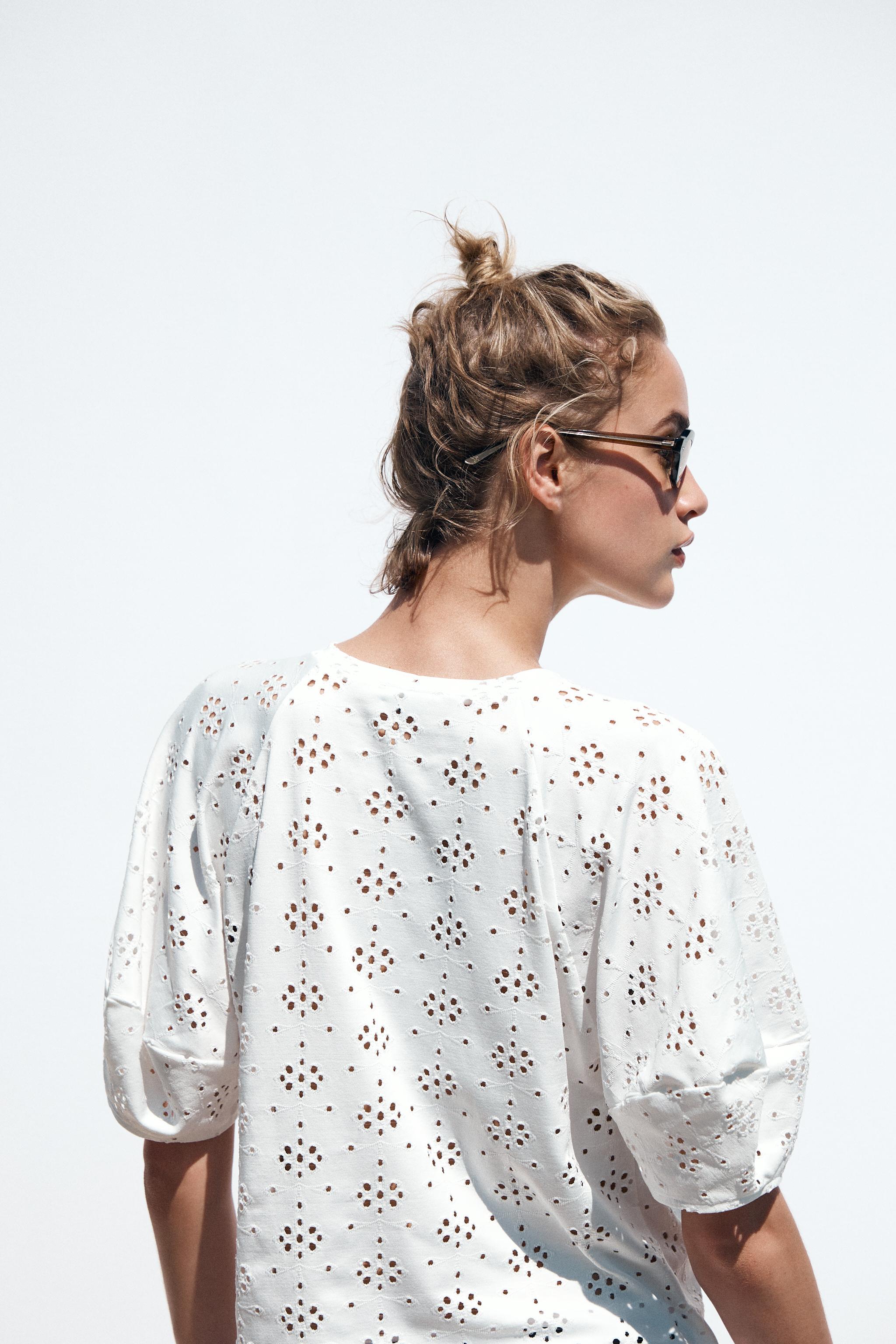 PERFORATED EMBROIDERY T-SHIRT - Oyster-white | ZARA United PERFORATED EMBROIDERY T-SHIRT - Oyster-white | ZARA United