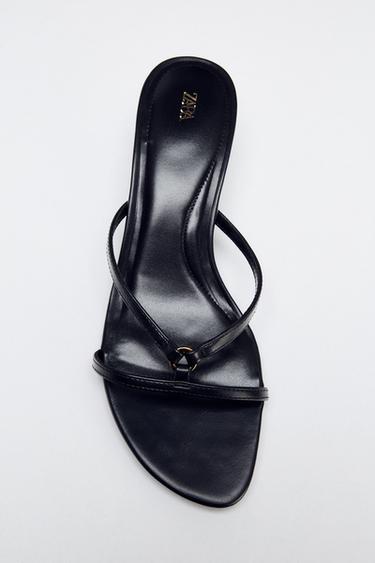 KITTEN-HEEL SANDALS WITH METAL DETAIL - Black by Zara