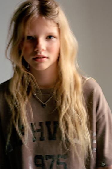 T-SHIRT ÉTOILES BRILLANTES - Marron de Zara