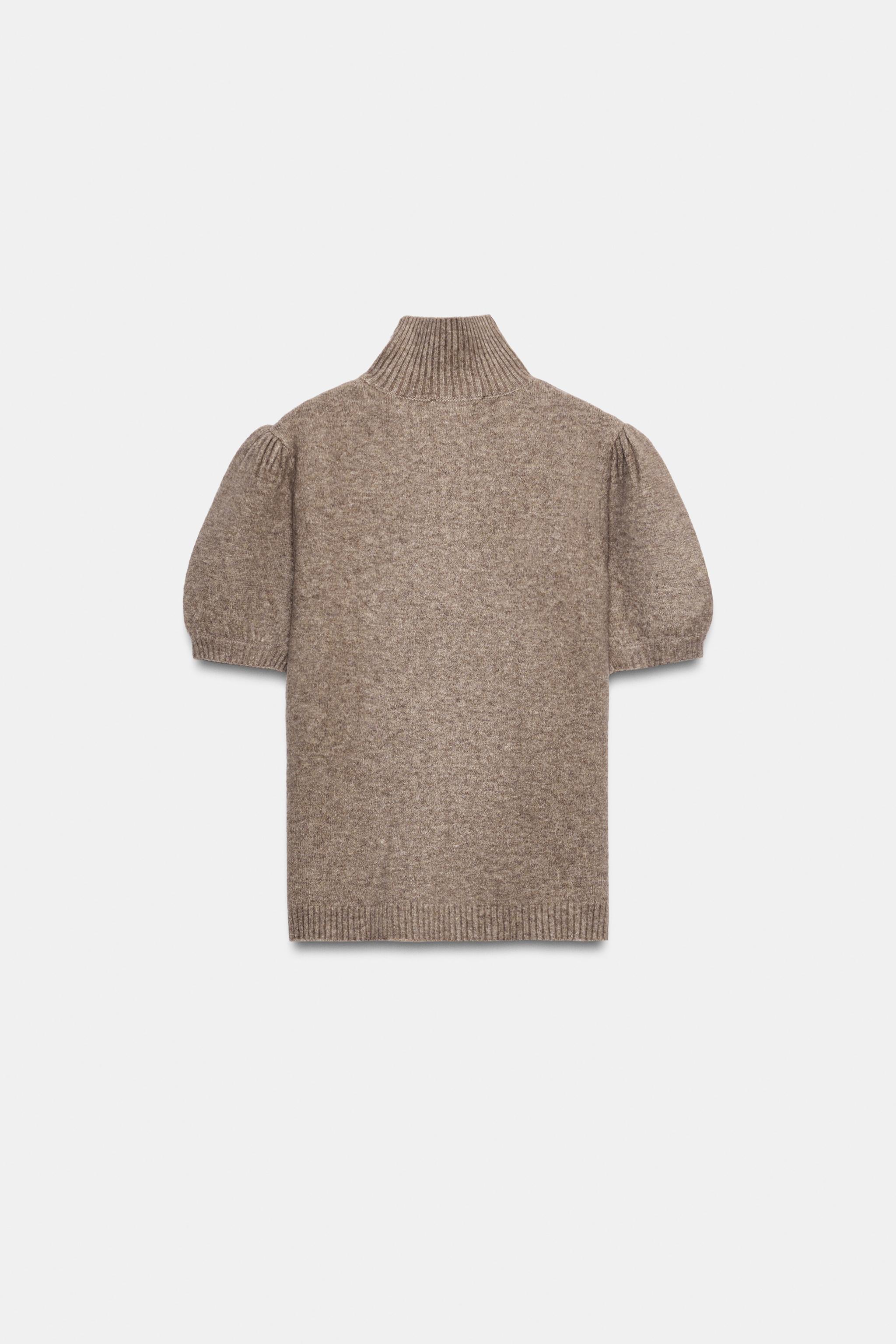 SHORT SLEEVE KNIT SWEATER